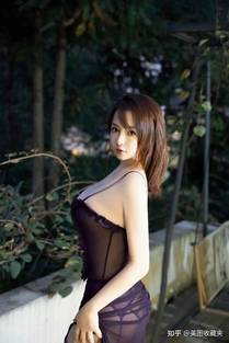 《深海危机》